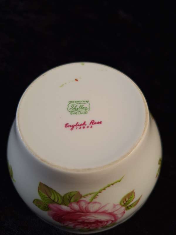 Stunning Shelley - English Rose 13632 Open Sugar Bowl.