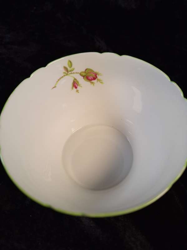 Stunning Shelley - English Rose 13632 Open Sugar Bowl.