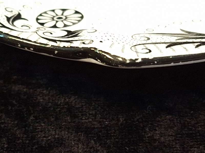 Shelley - Queen Ann Shape - Black Garland Small Plate.