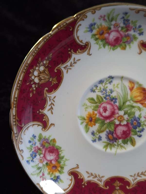Shelley - Duches Saucer - 13401 - B.