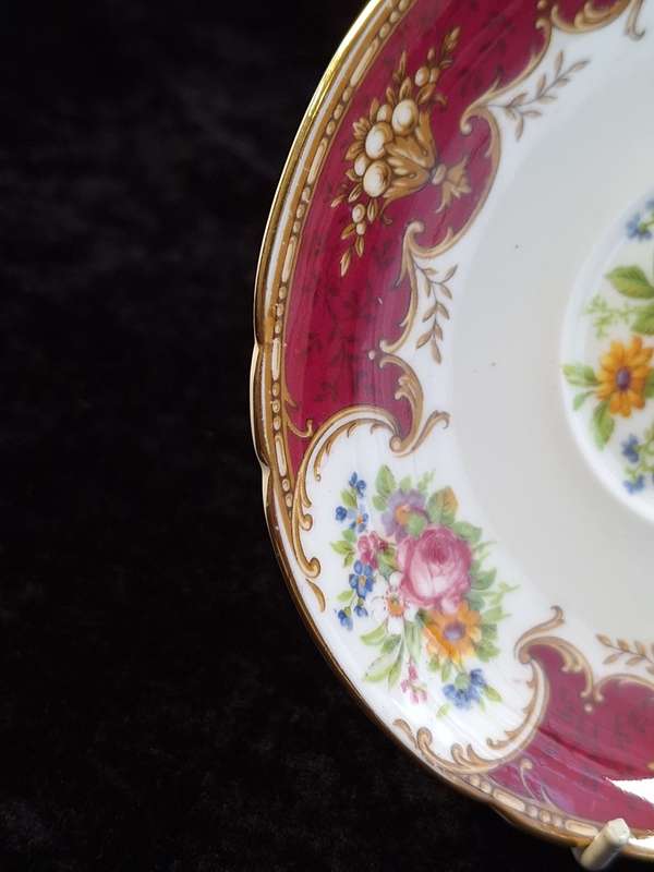 Shelley - Duches Saucer - 13401 - B.