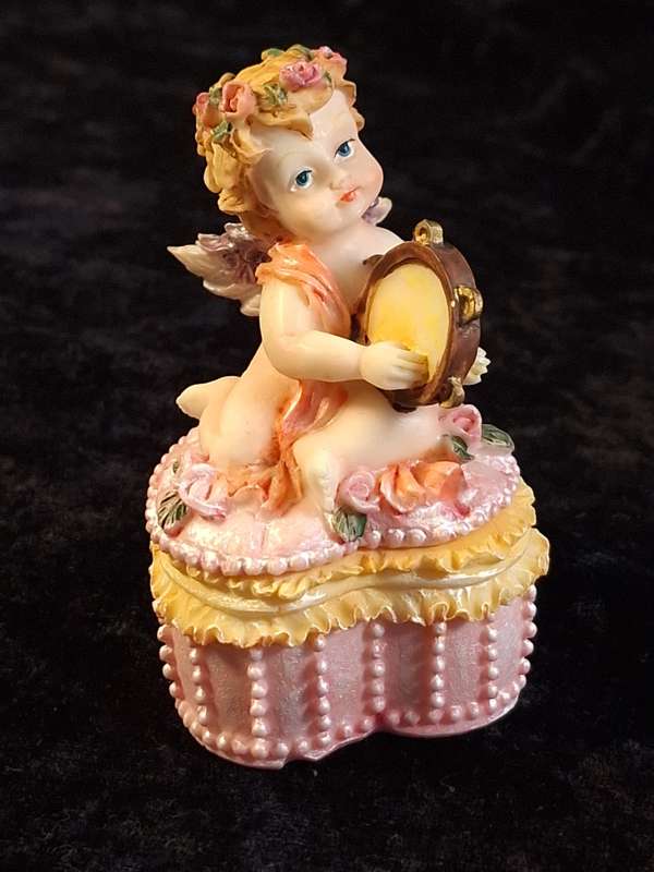 Resin Heart Shape Trinket Box with Cherub