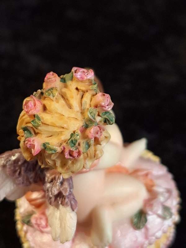 Resin Heart Shape Trinket Box with Cherub