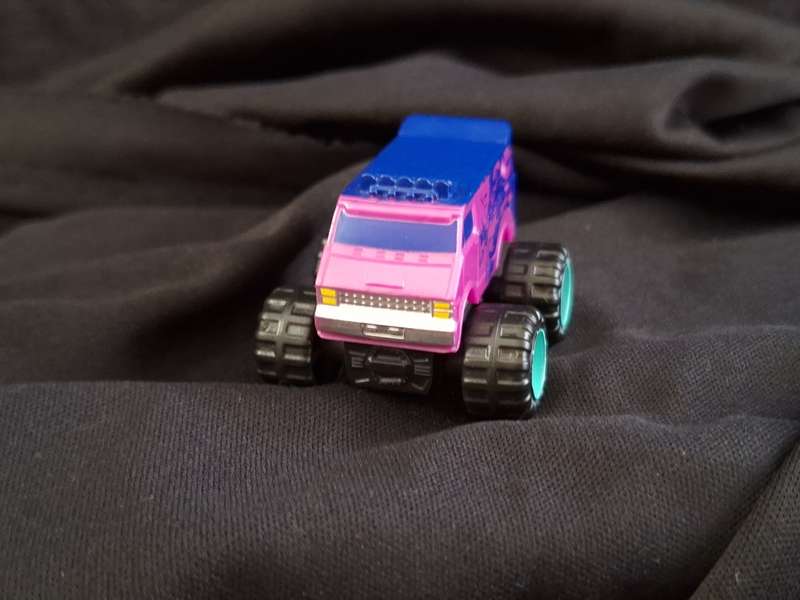 Micro Machine - Monster Truck Van - #0288