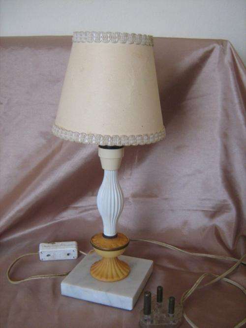 BEDSIDE LAMP