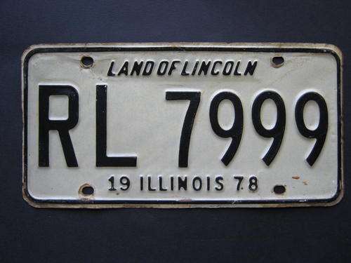 Vintage  American  number plate, great find to add to your collection