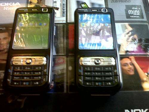 Nokia N73 x 2