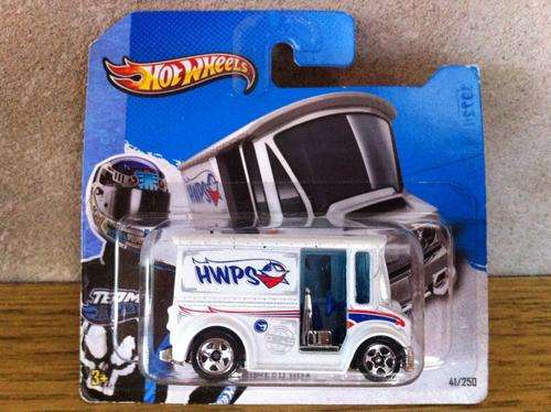 Hot Wheels TREASURE HUNTS BREAD BOX