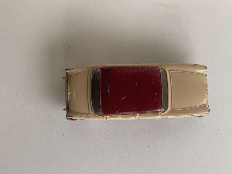 Dinky 165 Humber Hawk