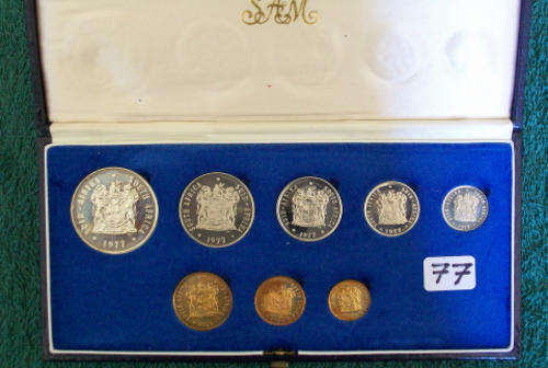 $$ LOW START $$ RSA 1977 short proof set - Herns catalogue price R450 - mintage 7000