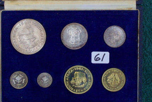 $$ LOW START $$ RSA 1961 short proof set - Herns catalogue price R1700 - Low mintage 4391