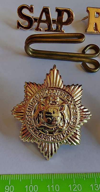 South African Police Service: Badge and button collection