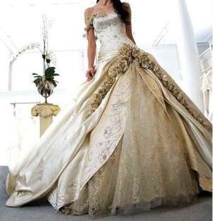 In stock ballgown wedding dress- fitting available size 30-32