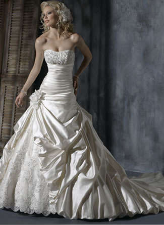 In stock wedding dress - fitting available size 36