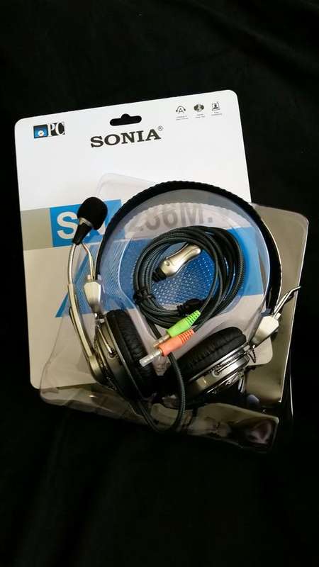Sonia Powerful Stereo Headset and Microphone - 2 on Auction