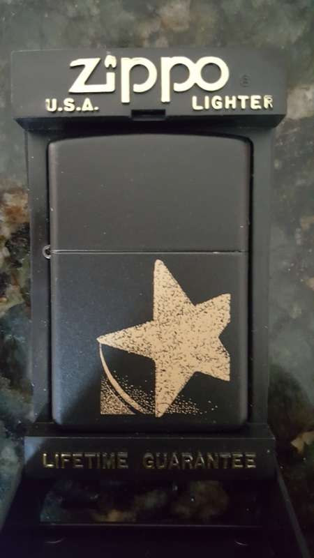 Original 1997 Marlboro Zippo Lighter Matte Black Gold Star New in Box