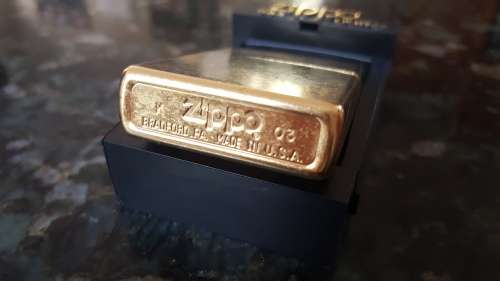 Original 2003 Marlboro Zippo Lighter Filter Pack Street Brass New in Box