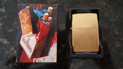 Original 2001 Marlboro Zippo Lighter Filter Pack Street Brass New in Box