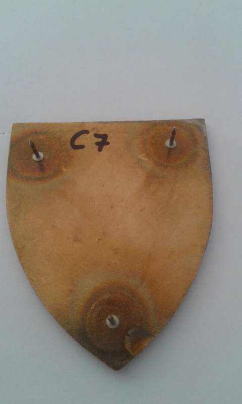 BID NOW!!!!  4 FIELD REGIMENT- 2ND TYPE SHOULDER FLASH