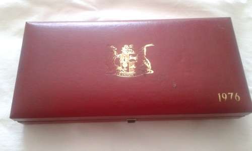 1976 PROOF SET WITH R1 SILVER ----NO GOLD
