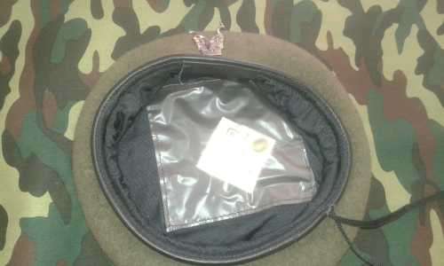 SADF -******LOW START!!!  SWATF AREA FORCE BERET WITH CAP BADGE ---ORIGINAL