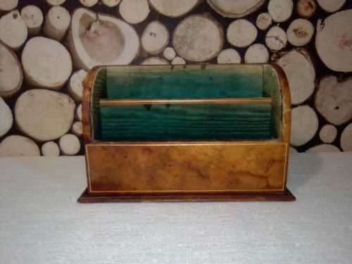 VINTAGE COLLECTORS WOODEN LETTER OR NOTE BOX