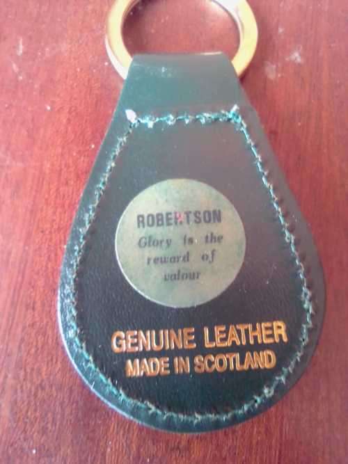 SCOTTISH CREST KEYRING SET - CLAN ROBERTSON - 2 KEYRINGS-  APPROVED BY THE COUNCIL OF SCOTTISH CHIEF