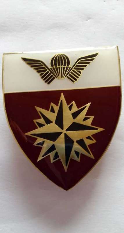 SADF/ SA ARMY   SPECIAL FORCES 5 REGIMENT SHOULDER FLASH (with pins)