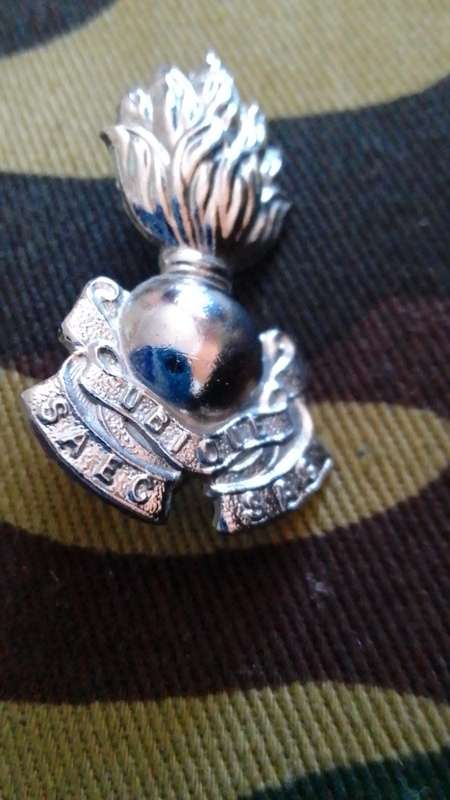 SADF/ SA ARMY  ENGINEERS CORPS MESS DRESS SINGLE BADGE