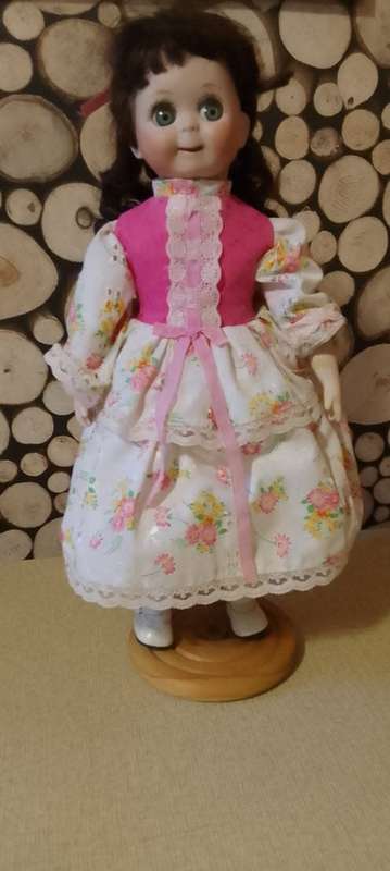 PORCELAIN DOLL - pretty pink vintage- 40 cm long - ON STAND