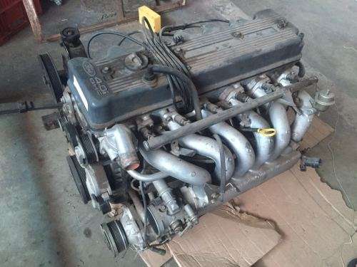 FORD 4.0i OHC ENGINE 6 CYLINDER IN WORKING CONDITION