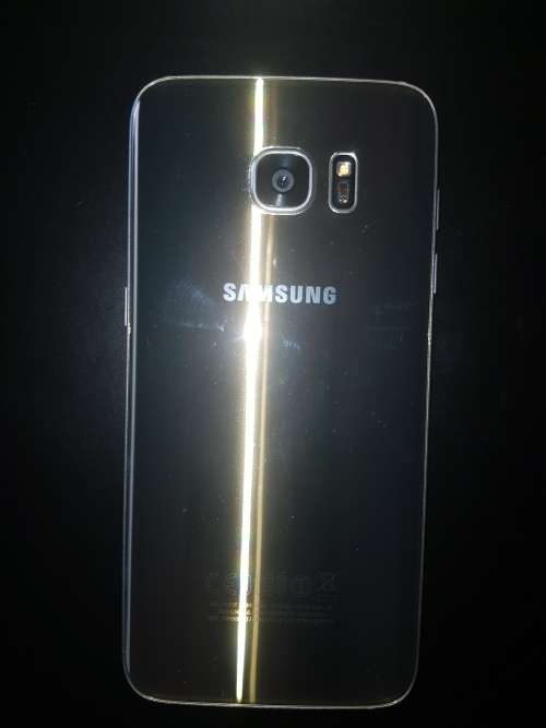 SAMSUNG S7 EDGE AWESOME CONDITION