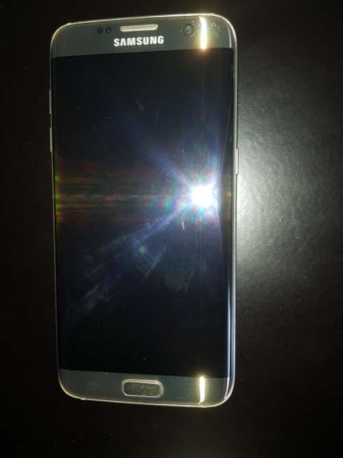 SAMSUNG S7 EDGE AWESOME CONDITION