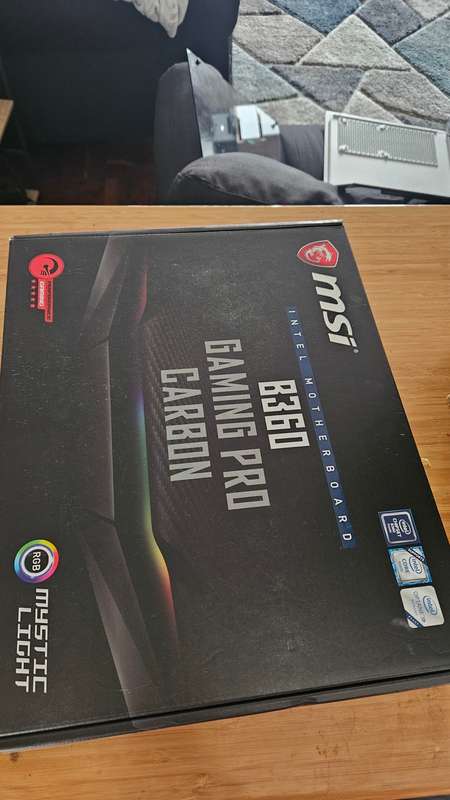MSI CARBON ATX B360 + Intel i7 8700 proccessor