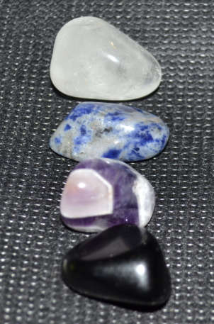4 Large Stones that enhances psychic abilities and connect us to the Divine