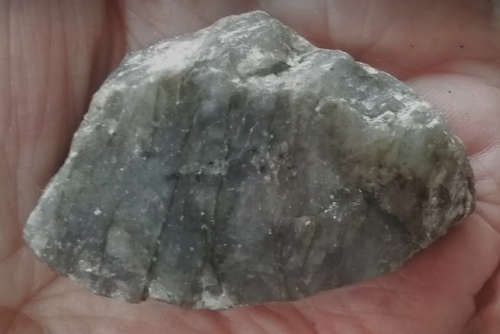 Rough Labradorite  protect the physical body from the effects of electromagnetic smog