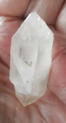 Clear Quartz  associated with the crown (Sahasrara) chakra clears all chakras