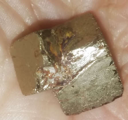Pyrite  PROTECTIVE shields the body from environmental pollutants, as well as contagious diseases