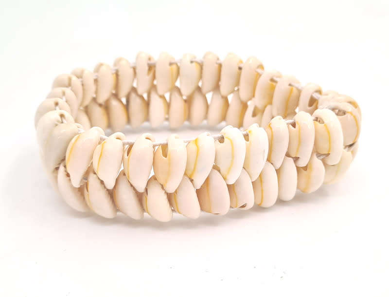 Cowrie shell bracelet - stretch - double