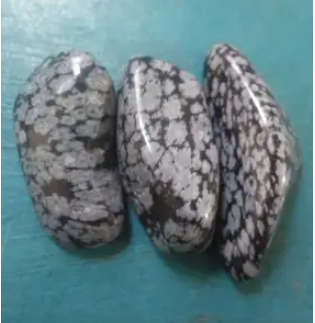 3 Large Snowflake Obsidian   purify and ground body, soul and aura, protection