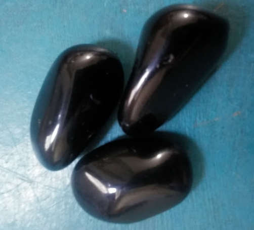 3X Black Obsidian  Potent energies.  master healer that absorbs dark energy