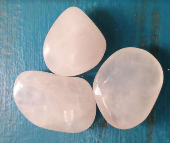3 Rose Quartz  to attract Love, Peace and a magnificent transmitter of Energy
