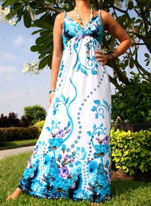 Stunning  Maxi dress Available in L/XL (14-16)