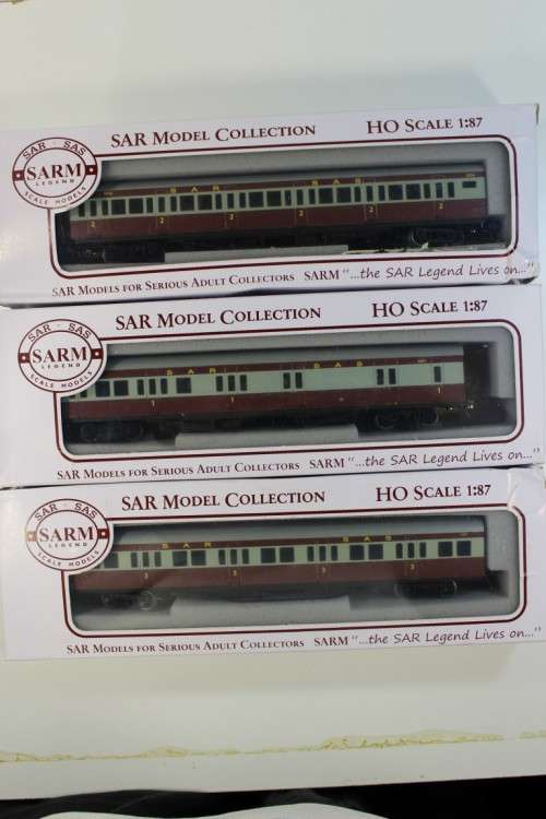 SARM : 3 x Suburban Swing Door Coaches ( Free Shipping)