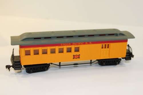 Bachmann :  Union Pacific Caboose