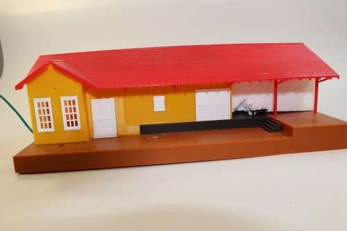 Bachmann : Lighted Freight Station