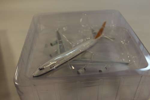 South African Die Caste Model Plane :  SAA/SAL Boeing 747-444  ZS-SAV (Durban)