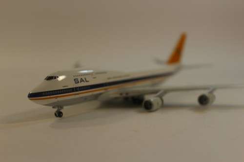 South African Die Caste Model Plane :  SAA/SAL Boeing 747-444  ZS-SAV (Durban)