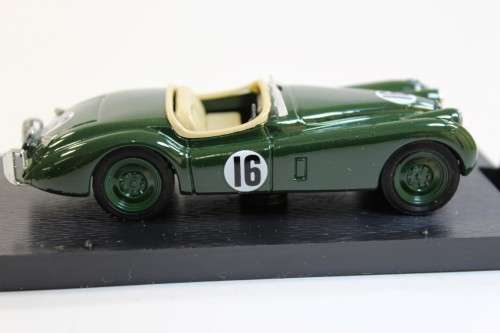 1950 : Jaguar XK120 Spider Le Mans (Peter Whitehead)