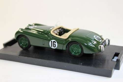 1950 : Jaguar XK120 Spider Le Mans (Peter Whitehead)